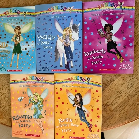 Set of 17 Rainbow Magic Fairy Books - Picture 4 of 4